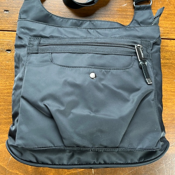 Baggallini Black Nylon Crossbody Bag - Picture 2 of 12